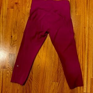 Invigorate High-rise Crop 23” like new size 10